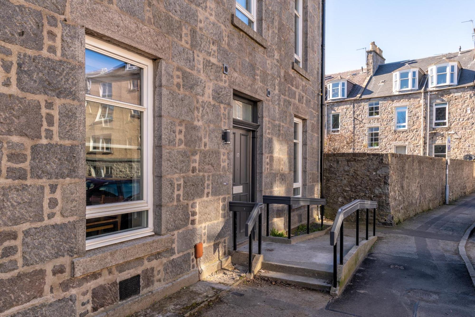 * City Centre * Unique Space * Aberdeen Exterior photo